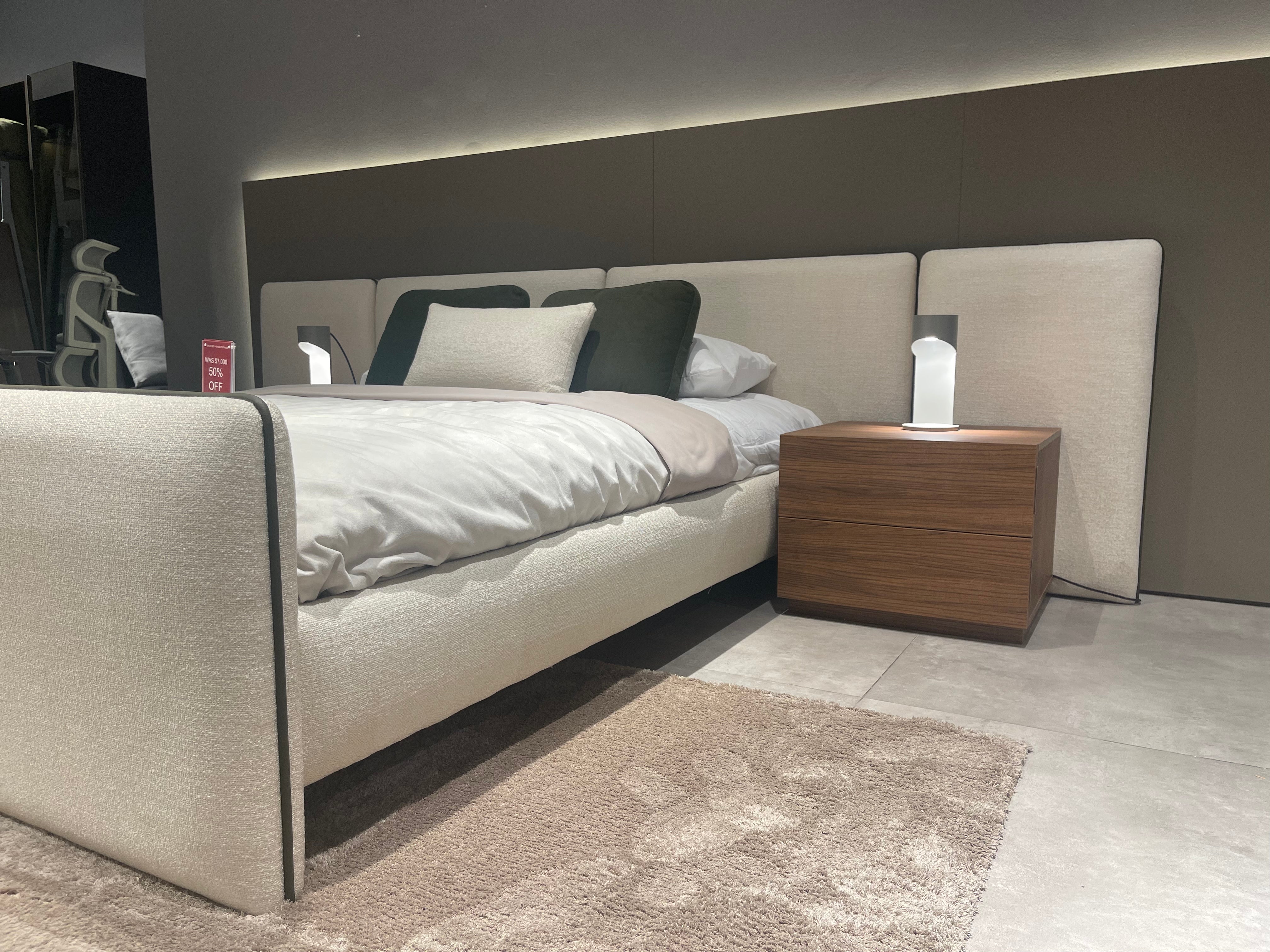Oslo Queen Size Bed With NightStand - OUTLET