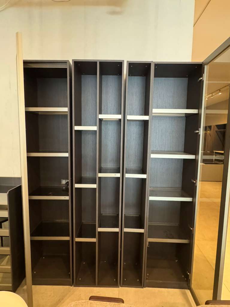 Visual Bookcase - OUTLET