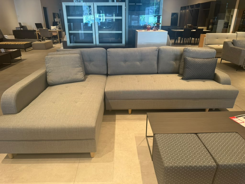 Biblio Long Chaise Sofa - OUTLET