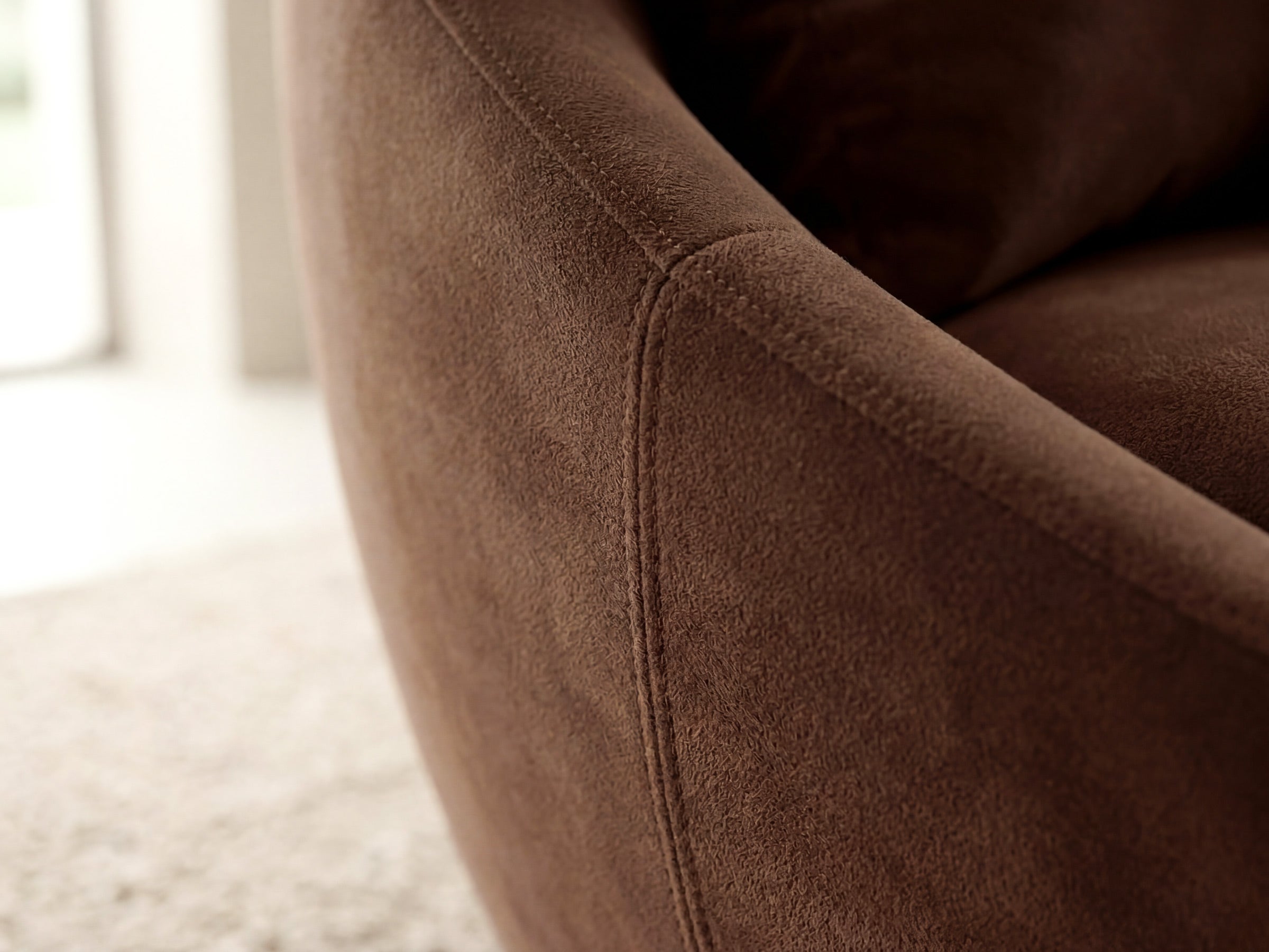 Arte 360 Swivel Armchair