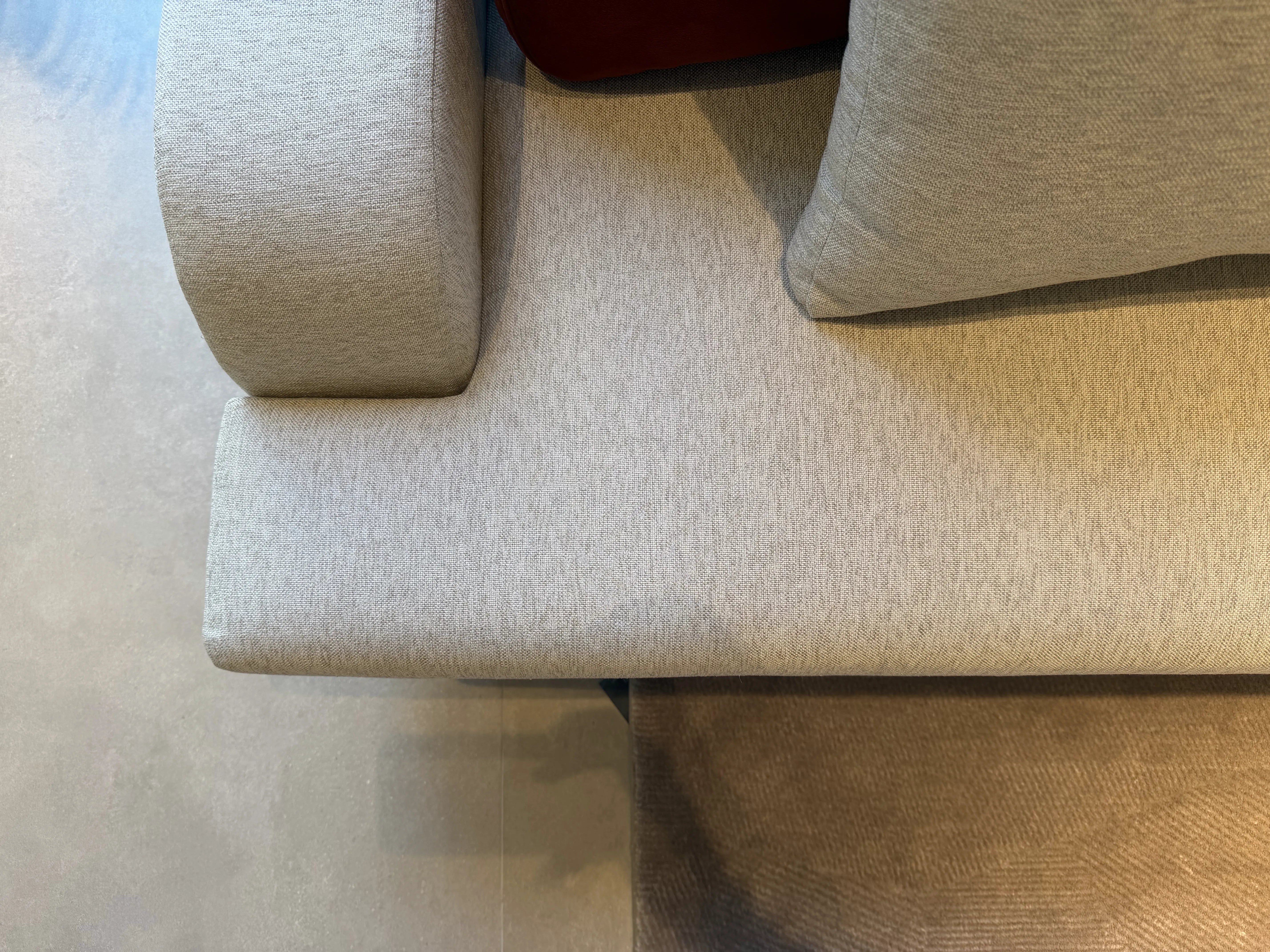 BIBLIO 2 SEATER SOFA - WITH STORAGE - MIAMI - FL - OUTLET