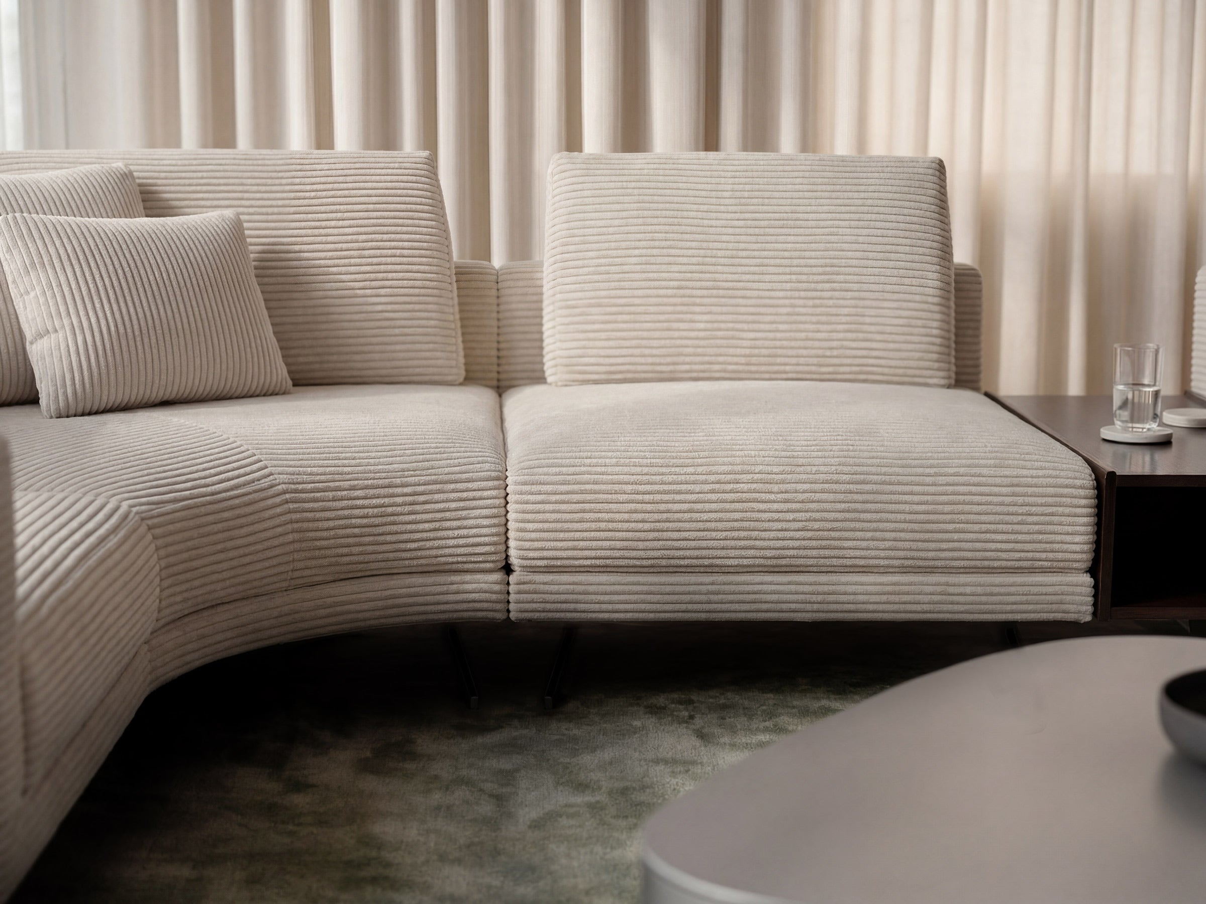 Mix Extended Curved Lounge