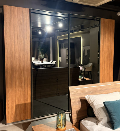 SPAN CLOSET - OUTLET