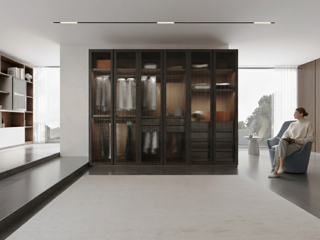 Vetrina Fluted Closet