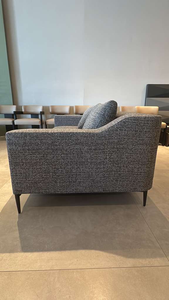 Milda Extendable 2.5 Seater - OUTLET