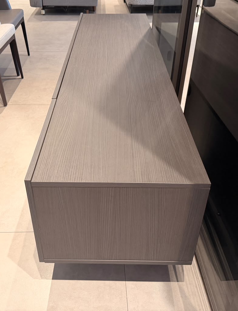 Ariel TV Unit - OUTLET