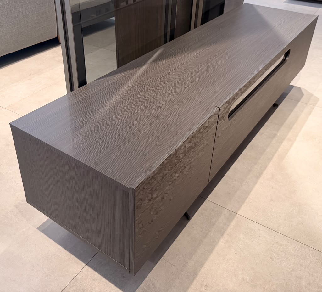 Ariel TV Unit - OUTLET