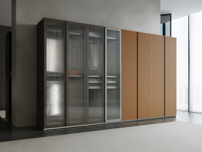 Ferma Leather Closet