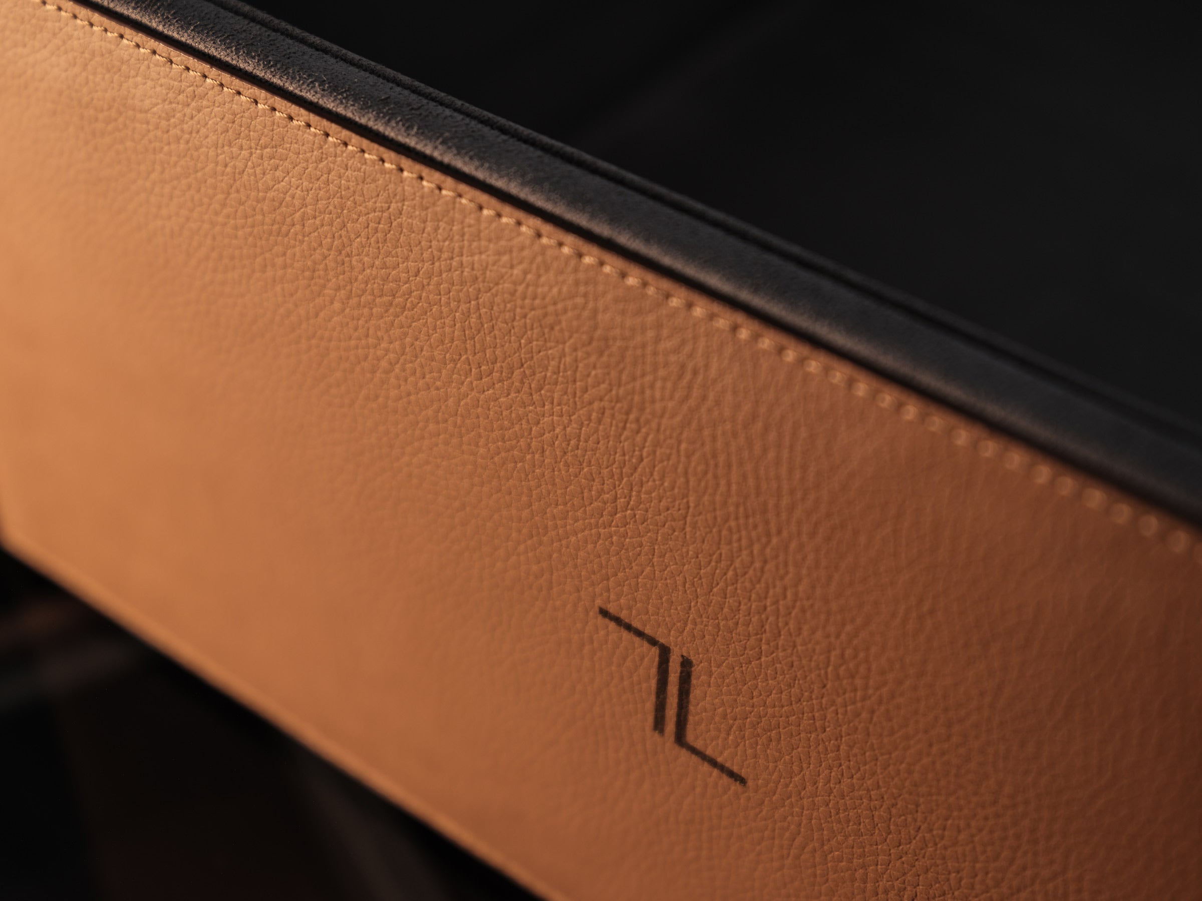 Ferma Leather Closet