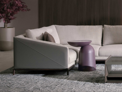 Sofá seccional Ikon con patas de madera