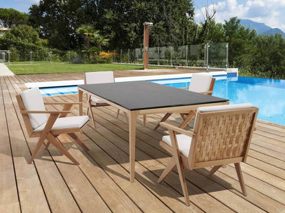 Kapet Table