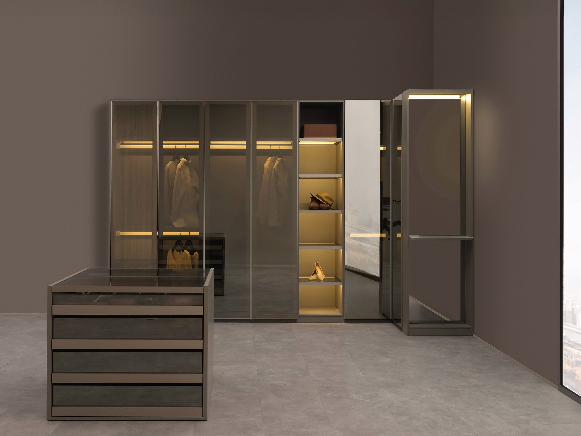 Split Hinged Closet 2+1 Unit