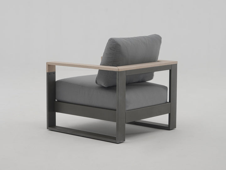 Asto Lounge Chair