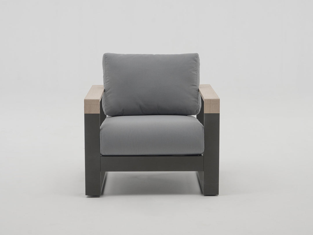 Asto Lounge Chair