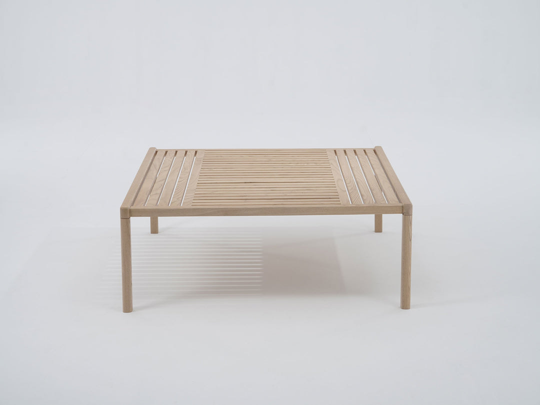 Kapet Coffee Table