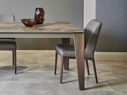 Nora Chair